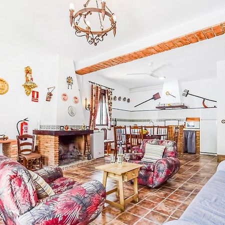 3 Bedroom Awesome Home In Rute Bagian luar foto